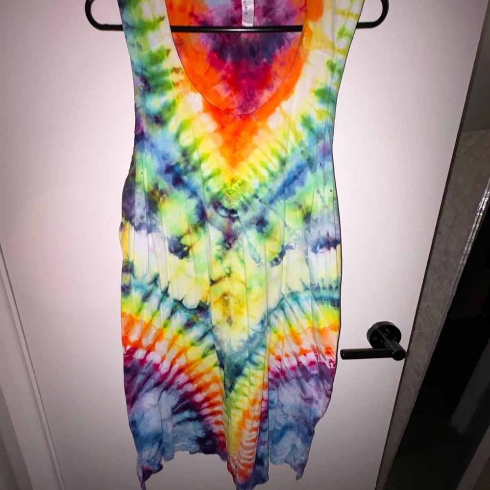 Vibrant Tie-Dye Sleeveless tunic